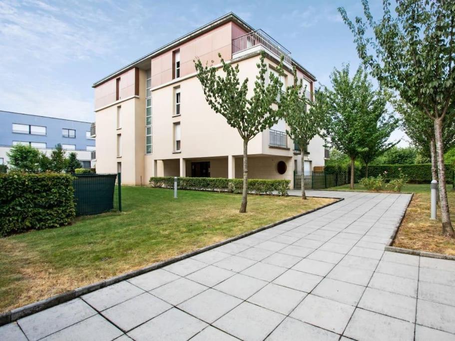 Les Paves De Prague - Appartement Pour 4 A 10 Minutes De Disneyland Paris Montévrain Exterior foto