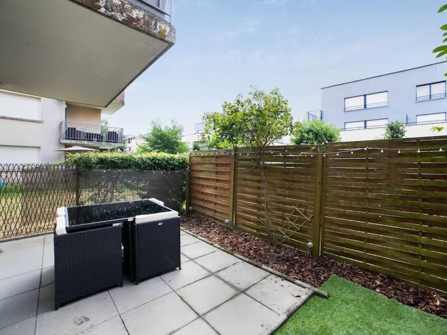 Les Paves De Prague - Appartement Pour 4 A 10 Minutes De Disneyland Paris Montévrain Exterior foto